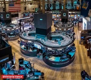 Wall Street's Wild Week: Tariffs vs AI Mania