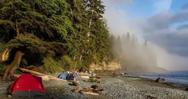 Camp Mystic reopens after 27 deaths: Dad blasts "unfathomable" plan.