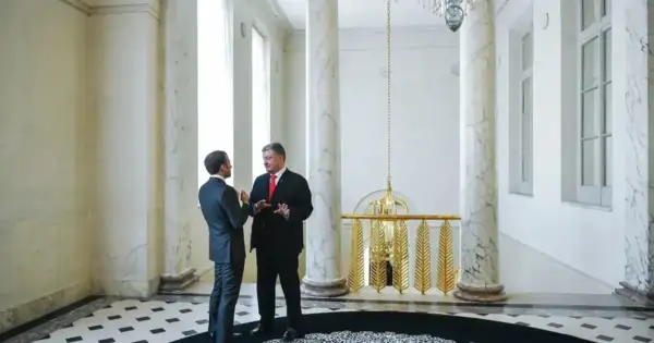 Macron Blasts Trump, Europe Freezes US From Hormuz