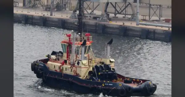 Iran Threatens To Sink US Ships and Welcomes US Ground Invasion