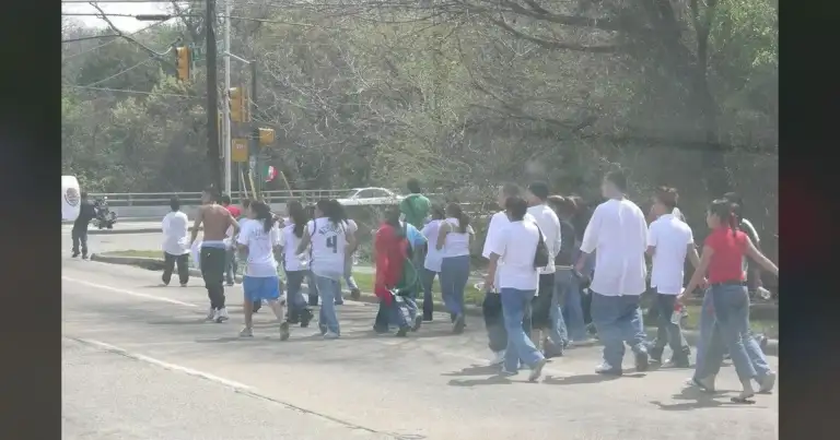 Migrants Offered $3K to Leave—Now a Superbug Traps Them