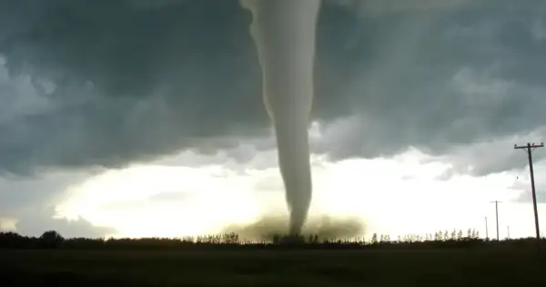 50 Million in Tornado Path: Heartland Homes Shattered, 5 Dead
