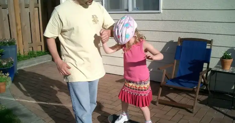 Father's Ex: He Exploited Girls & Skips Child Support