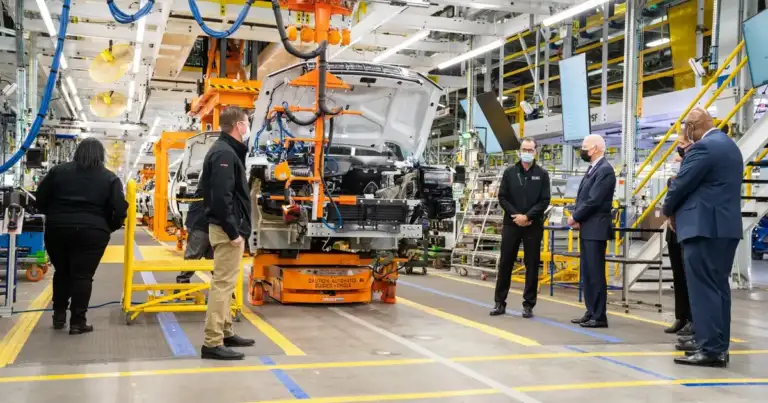 We're disgusted by GM replacing 1,000+ Detroit workers with Robots