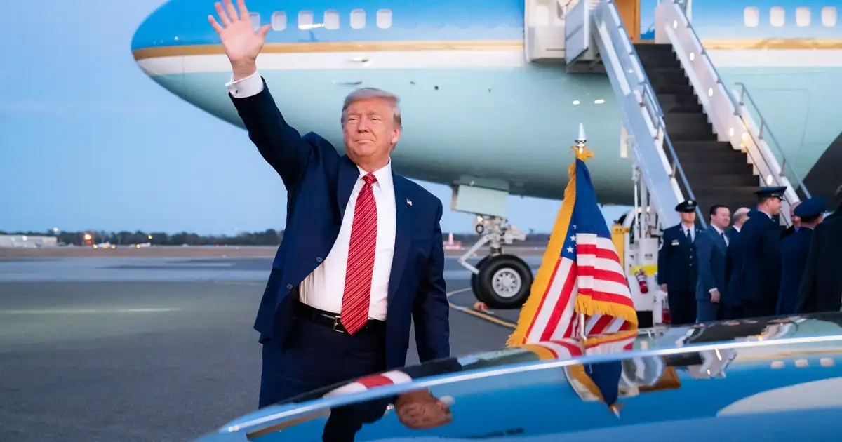 Trump Orders McMaster: Appoint Lindsey Graham's Sister to Senate