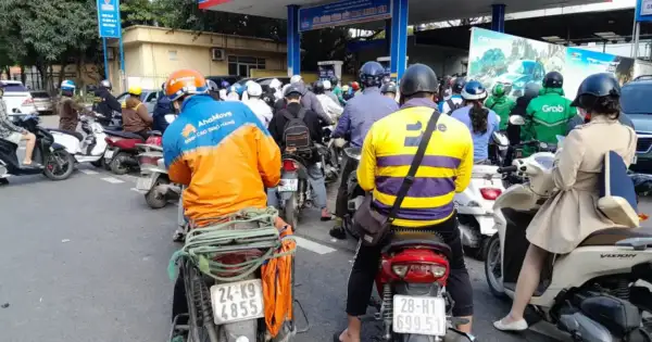 Tehran’s fuel crisis exposes Iran’s economy in free fall—no gas for days