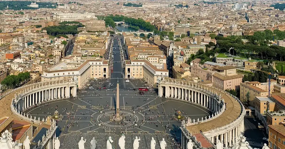 Bible Expert: Vatican knew aliens are in scripture.