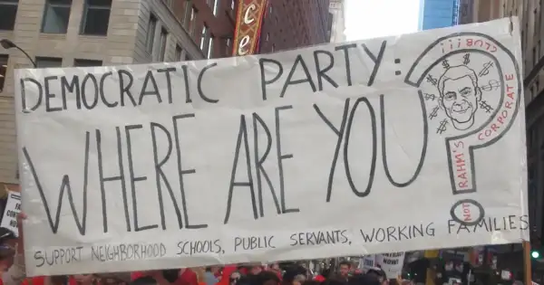 Democrats Lead Midterms Polls by 7 Points, Shifting Power
